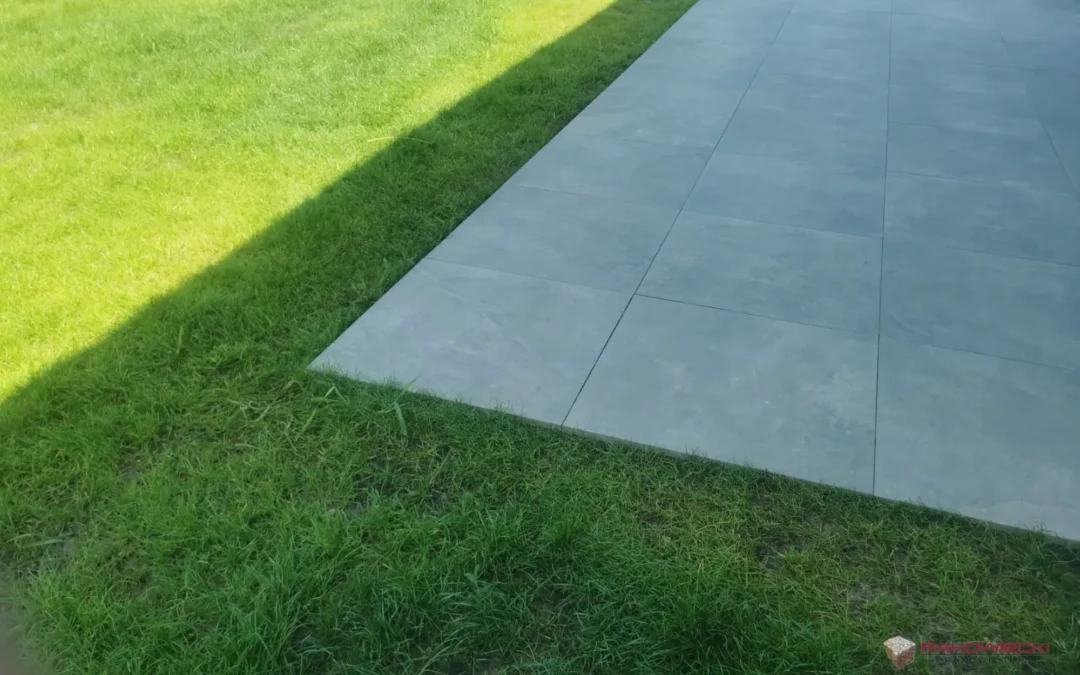 Ceramiczne płyty tarasowe – luksus czy komfort