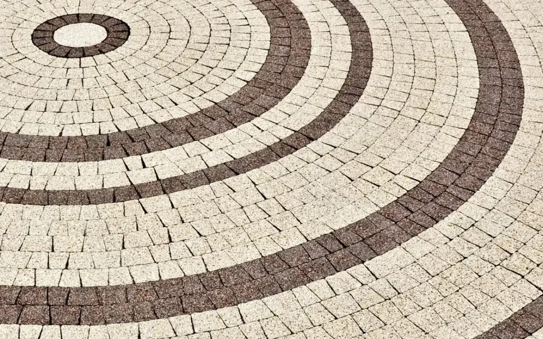 O przewadze kostki nad kamieniem brukowym